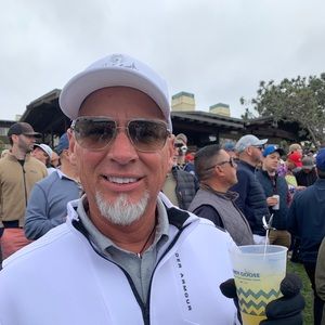 Meet your Posher, Eric